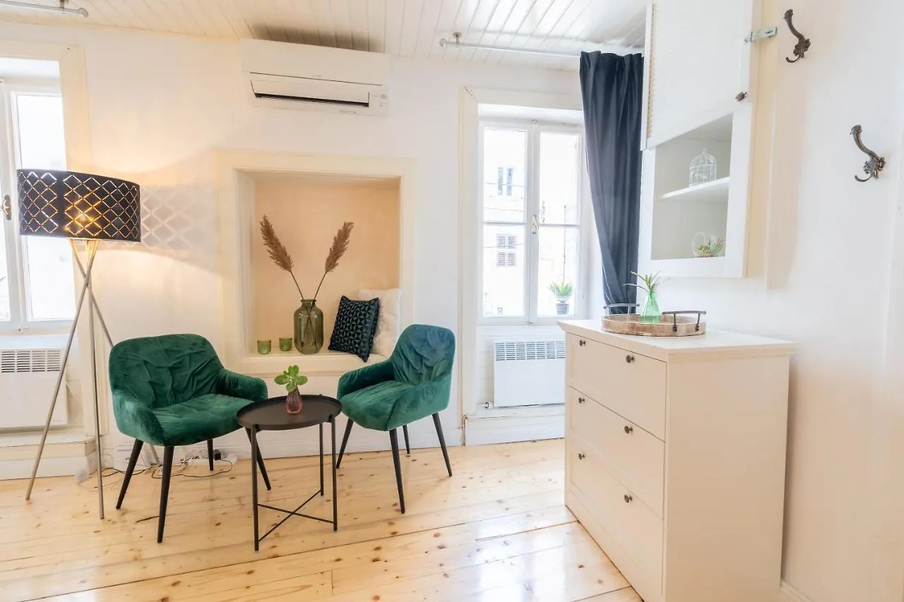 Casanoa Old Town Rovinj Apartment